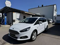 Weiß Gebraucht 2017 Ford S-MAX Titanium Van / Kleinbus | 12.300 € (Superpreis)