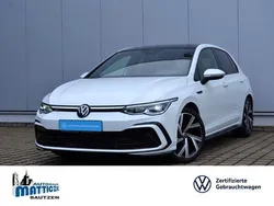 Pure white Gebraucht 2021 VW Golf VIII R-line Limousine | 23.639 € (Fairer Preis)