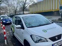 Weiß Gebraucht 2017 Seat Mii CONNECT Kleinwagen | 2.950 €