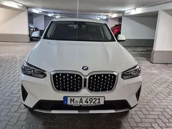 Weiß Gebraucht 2022 BMW X4 SUV | 41.900 € (Guter Preis)