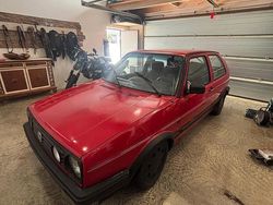 Rot Gebraucht 1991 VW Golf II Kleinwagen | 850 €