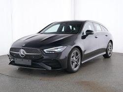 Kosmosschwarz metallic Gebraucht 2025 Mercedes CLA200 AMG Kombi | 35.070 € (Teuer)