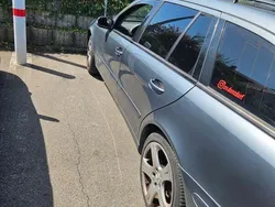 Silber Gebraucht 2004 Mercedes E200 Classic Kombi | 2.999 € (Guter Preis)
