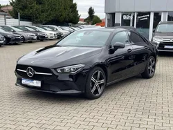 Schwarz Gebraucht 2022 Mercedes CLA200 Limousine | 25.990 € (Guter Preis)