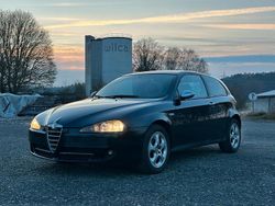 Schwarz Gebraucht 2008 Alfa Romeo 147 Kleinwagen | 2.499 € (Etwas zu teuer)