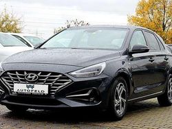 Grau Gebraucht 2020 Hyundai i30 Intro Edition Limousine | 15.950 € (Fairer Preis)
