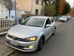 Grau Gebraucht 2018 VW Polo Kleinwagen | 9.700 €