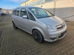 Silber Gebraucht 2009 Opel Meriva Van / Kleinbus | 2.850 € (Teuer)