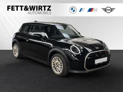 Midnight black metallic Gebraucht 2024 Mini Cooper S Kleinwagen | 30.490 € (Fairer Preis)
