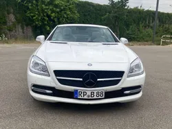Weiß Gebraucht 2016 Mercedes SLK200 Cabrio | 18.900 € (Fairer Preis)