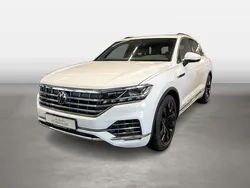 Pure white Gebraucht 2021 VW Touareg Elegance SUV | 48.820 € (Guter Preis)