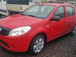 Rot Gebraucht 2009 Dacia Sandero Ambiance Kleinwagen | 1.780 € (Guter Preis)