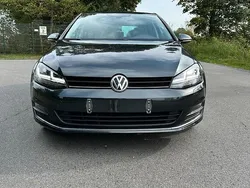 Grau Gebraucht 2017 VW Golf VII Limousine | 8.700 € (Fairer Preis)