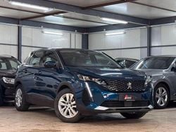 Blau Gebraucht 2021 Peugeot 3008 Business-Line SUV | 16.890 € (Guter Preis)