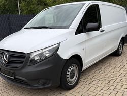 Weiß Gebraucht 2021 Mercedes Vito Van / Kleinbus | 15.999 €