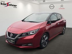 Rot Gebraucht 2021 Nissan Leaf N-Connecta Kleinwagen | 16.990 € (Etwas zu teuer)