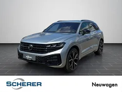 Silber Neu 2025 VW Touareg R-line SUV | 118.980 €