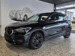 Schwarz Gebraucht 2022 BMW X1 Sport Line SUV | 21.990 € (Guter Preis)