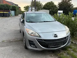 Silber Gebraucht 2010 Mazda 3 Limousine | 3.350 €