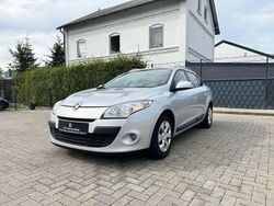Grau Gebraucht 2011 Renault Mégane GrandTour Expression Kombi | 3.499 € (Guter Preis)