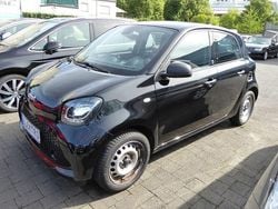 Schwarz Gebraucht 2022 Smart ForFour Electric Drive Limousine | 9.990 € (Fairer Preis)