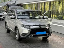 Silber Gebraucht 2019 Mitsubishi Outlander Diamant Edition SUV | 19.800 € (Fairer Preis)