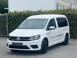 Weiß Gebraucht 2016 VW Caddy Maxi Trendline Van / Kleinbus | 11.999 € (Fairer Preis)