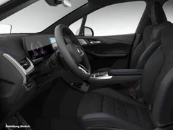 Weiß Gebraucht 2024 BMW 223 Active Tourer Van / Kleinbus | 46.407 €