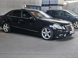 Schwarz Gebraucht 2009 Mercedes E500 Limousine | 17.500 € (Etwas zu teuer)