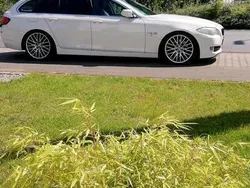 Weiß Gebraucht 2021 BMW 525 Kombi | 9.900 €