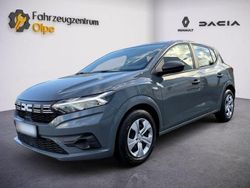 Grau Gebraucht 2023 Dacia Sandero Essentiel Kleinwagen | 13.990 € (Guter Preis)