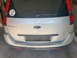 Silber Gebraucht 2003 Ford Fusion Limousine | 2.100 €