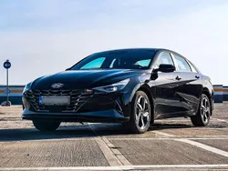 Schwarz Gebraucht 2023 Hyundai Elantra Limousine | 22.000 €