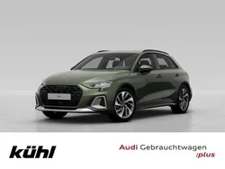 Distriktgrün metallic Gebraucht 2024 Audi A3 Ambiente Limousine | 32.690 € (Etwas zu teuer)