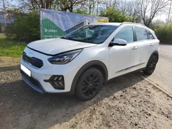 Weiß (swp) snow white pearl (metallic) Gebraucht 2021 Kia Niro Spirit SUV | 19.500 € (Guter Preis)