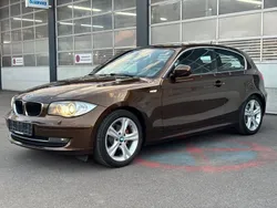 Braun Gebraucht 2010 BMW 118 Lifestyle Kleinwagen | 8.300 € (Teuer)