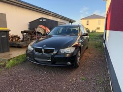 Schwarz Gebraucht 2007 BMW 320 Kombi | 2.999 € (Fairer Preis)