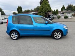 Blau Gebraucht 2008 Skoda Roomster Style Van / Kleinbus | 2.980 € (Teuer)