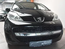 Schwarz Gebraucht 2010 Peugeot 107 Filou Kleinwagen | 5.980 €