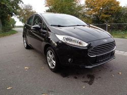 Schwarz Gebraucht 2015 Ford Fiesta Trend Kleinwagen | 6.500 € (Fairer Preis)