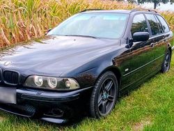 Schwarz Gebraucht 1997 BMW 540 Basis Kombi | 8.000 €