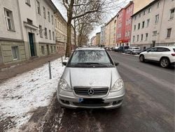 Grau Gebraucht 2006 Mercedes A150 Classic Kleinwagen | 1.500 € (Superpreis)