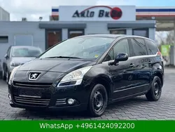 Schwarz Gebraucht 2011 Peugeot 5008 Family Van / Kleinbus | 2.500 € (Superpreis)