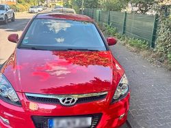 Rot Gebraucht 2009 Hyundai i30 Kombi | 4.600 € (Fairer Preis)