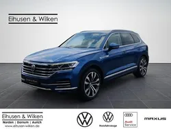 Blau Gebraucht 2018 VW Touareg Basis SUV | 39.870 € (Fairer Preis)