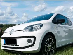 Weiß Gebraucht 2015 VW up! Cup Kleinwagen | 8.200 € (Guter Preis)