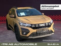 Safaribeige (metallic) Gebraucht 2024 Dacia Sandero Extreme Limousine | 17.595 € (Fairer Preis)