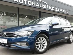 Blau Gebraucht 2023 VW Passat Business Kombi | 21.950 € (Fairer Preis)