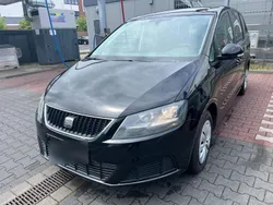 Schwarz Gebraucht 2011 Seat Alhambra Van / Kleinbus | 12.500 € (Fairer Preis)