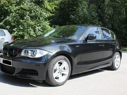 Schwarz Gebraucht 2010 BMW 118 Advantage Kleinwagen | 6.900 € (Fairer Preis)